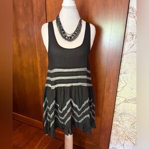 ⚜️FREE PEOPLE INTIMATELY BLACK AND GREY LACE TRIM DRESS SIZE SMALL ⚜️